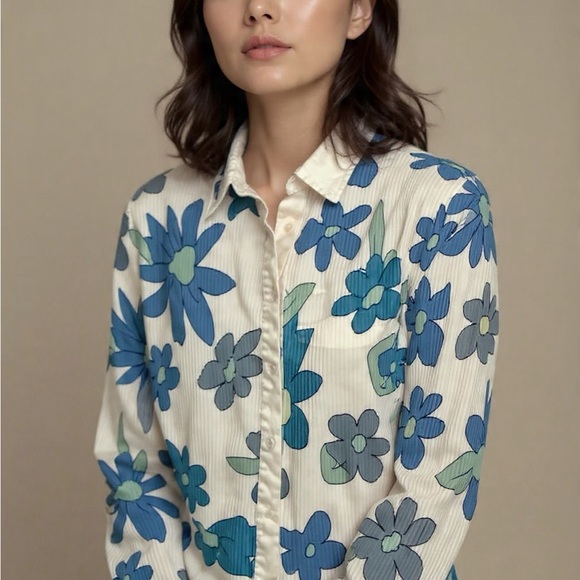 Women’s Casual 2 Pieces Set  Floral Blue and White Size S (runs bigger) - Picture 3 of 4